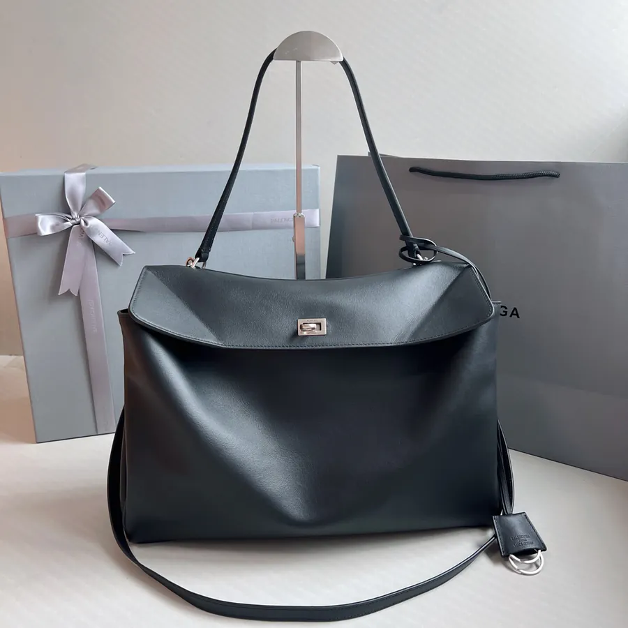 Baleenciag Rodeo Luxury Bucket Bag with Grained Calfskin