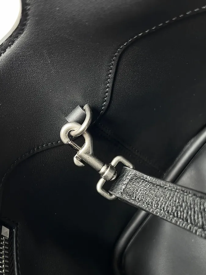 Lock Decor Loer Travel Bag