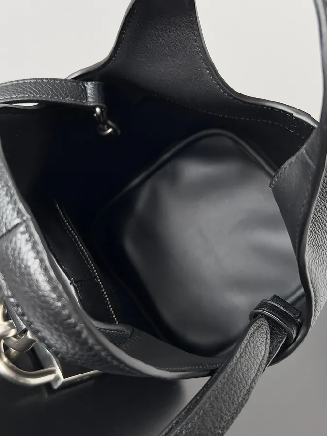 Lock Decor Loer Travel Bag
