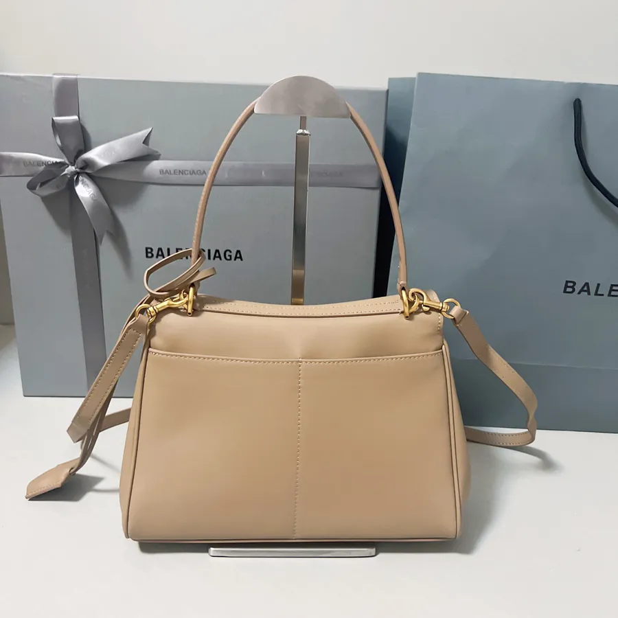 Baleenciag Rodeo Bucket Bag with Classic Design