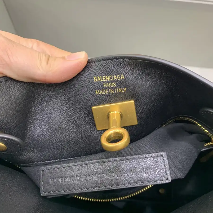 Baleenciag Air Hobo Small Black Gold Zip