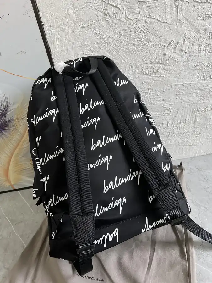 Balen Shoulder Bag Premium Street Style