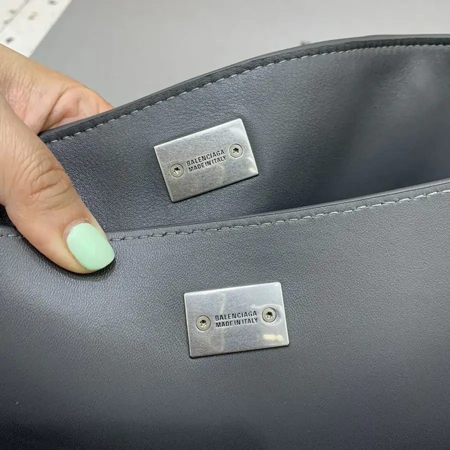 Baleenciaga Rodéo Bag Large, Premium Gray Silver Buckle