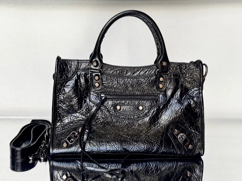 Le City Mini Black Zip
