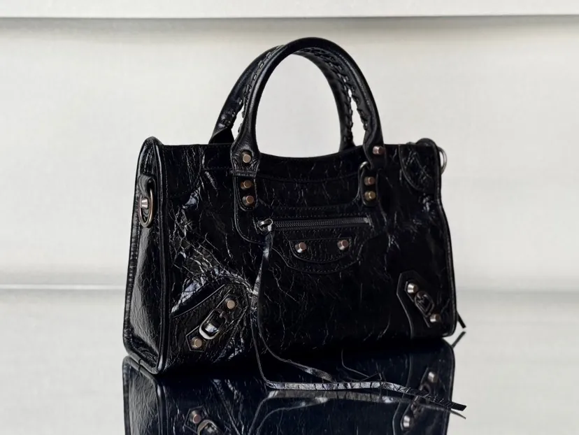 Le City Mini Black Zip