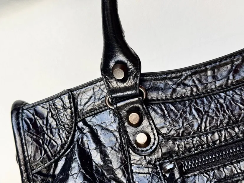 Le City Mini Black Zip