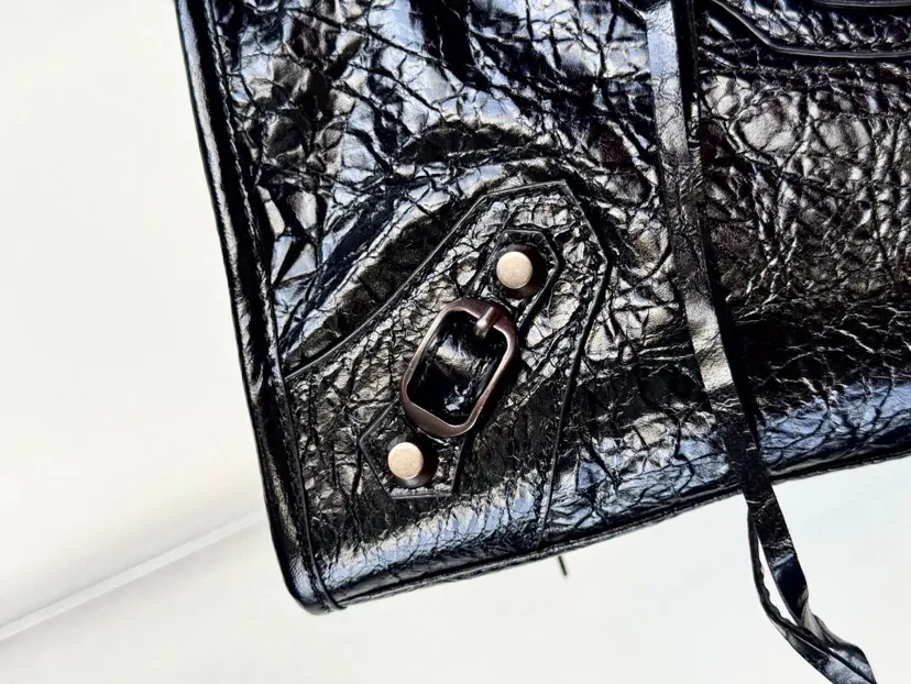 Le City Mini Black Zip