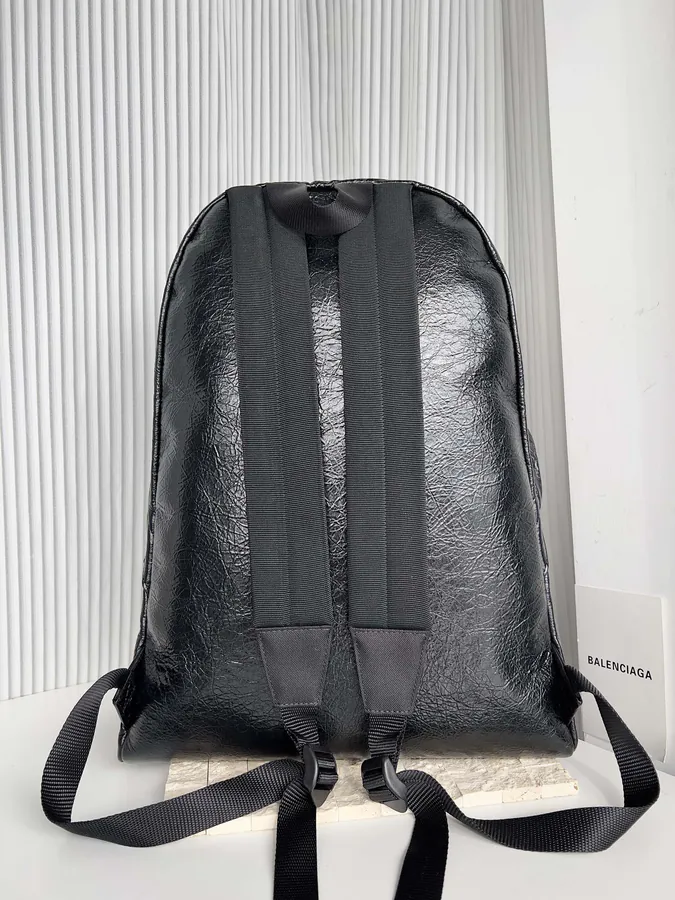EXPLORER Backpack