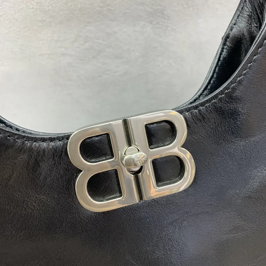 Parisian Hobo Bag 2024 Season Must Have