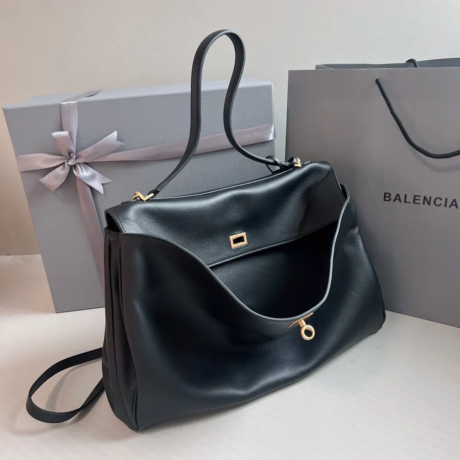 Baleenciag Rodeo Luxury Bucket Bag with Grained Calfskin