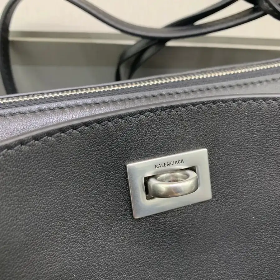 BaleNCIAG Rodeo Shoulder Bag