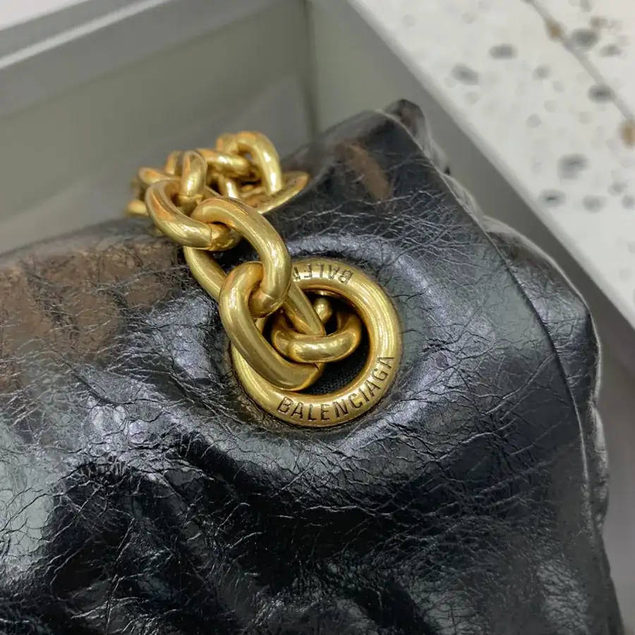 BaleNCIAG Le Monaco Medium Oil Wax Black Gold