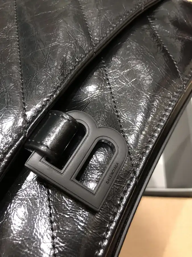 BaleNCIAG Crush Sand漏 Chain Bag