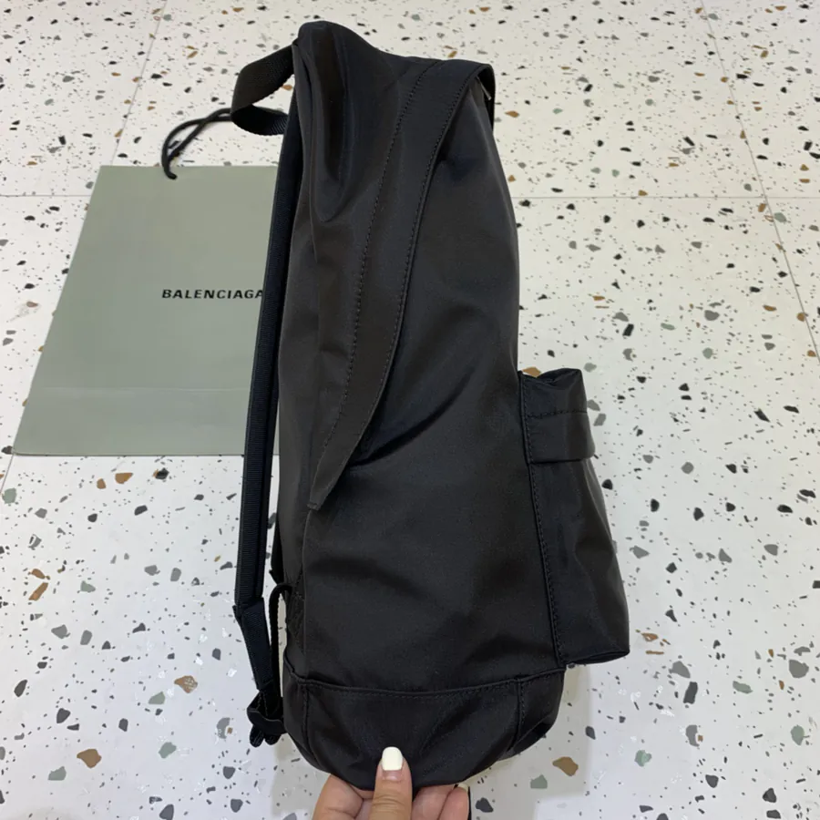 BALEN Premium Shoulder Bag Modern Street Style, Unisex