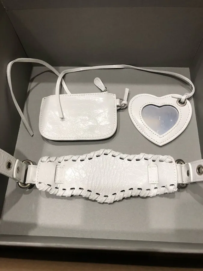 Baleenciag Lago Le Cago Le Half Moon Shoulder Bag