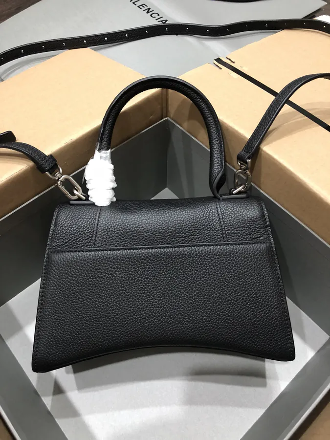 Balenciagα Hourglass Sandbag Black Grained Calfskin