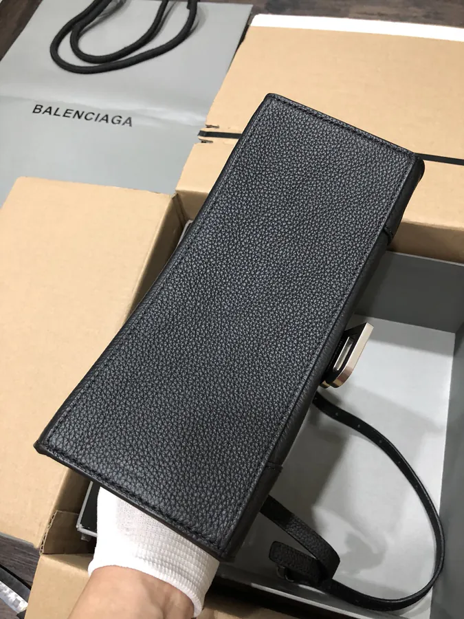 Balenciagα Hourglass Sandbag Black Grained Calfskin