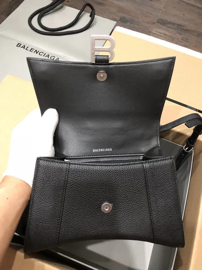 Balenciagα Hourglass Sandbag Black Grained Calfskin