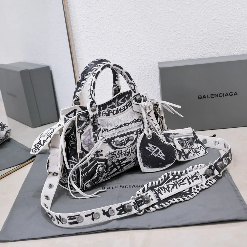 Baleenciag Le Cagolé Semi Moon Handbag