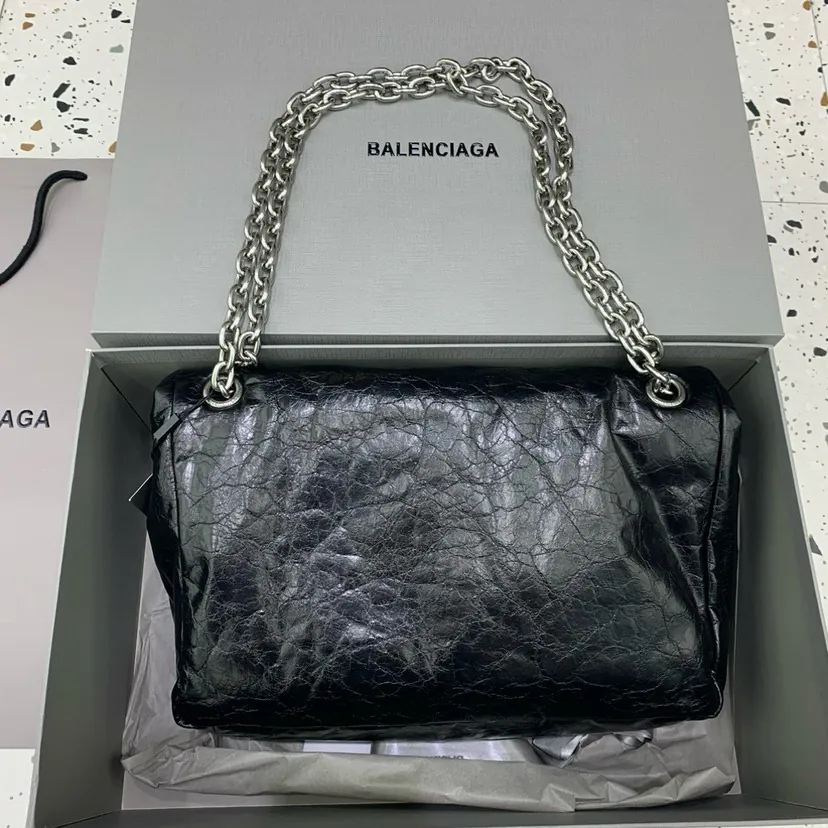 BaleNCIAG Le Monaco Bucket Bag Medium Size