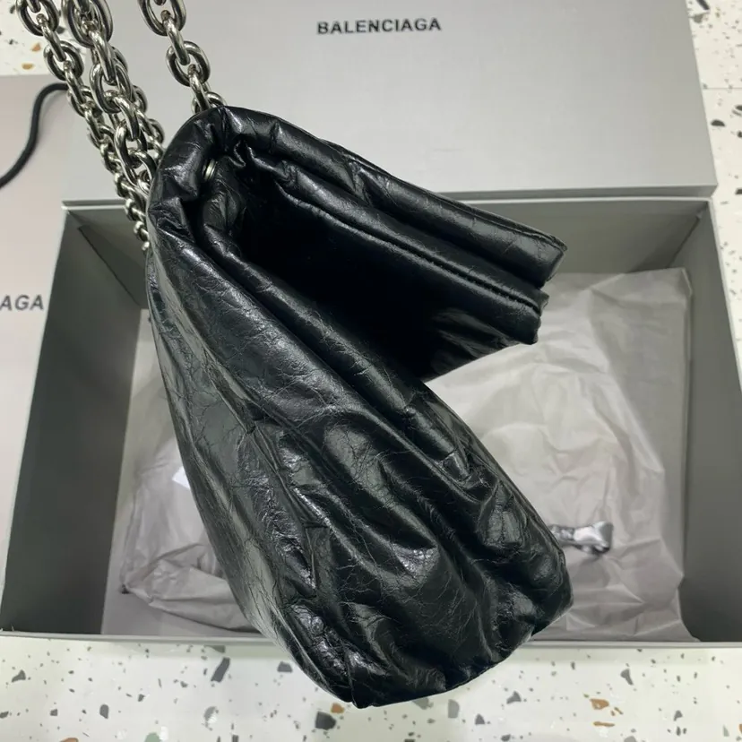 BaleNCIAG Le Monaco Bucket Bag Medium Size