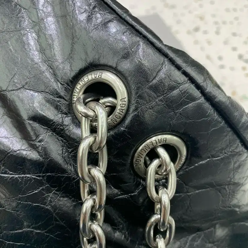 BaleNCIAG Le Monaco Bucket Bag Medium Size