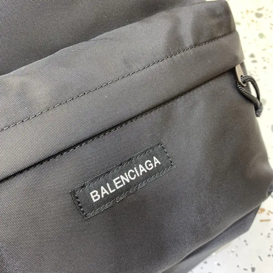 Balen Shoulder Bag Premium Street Style