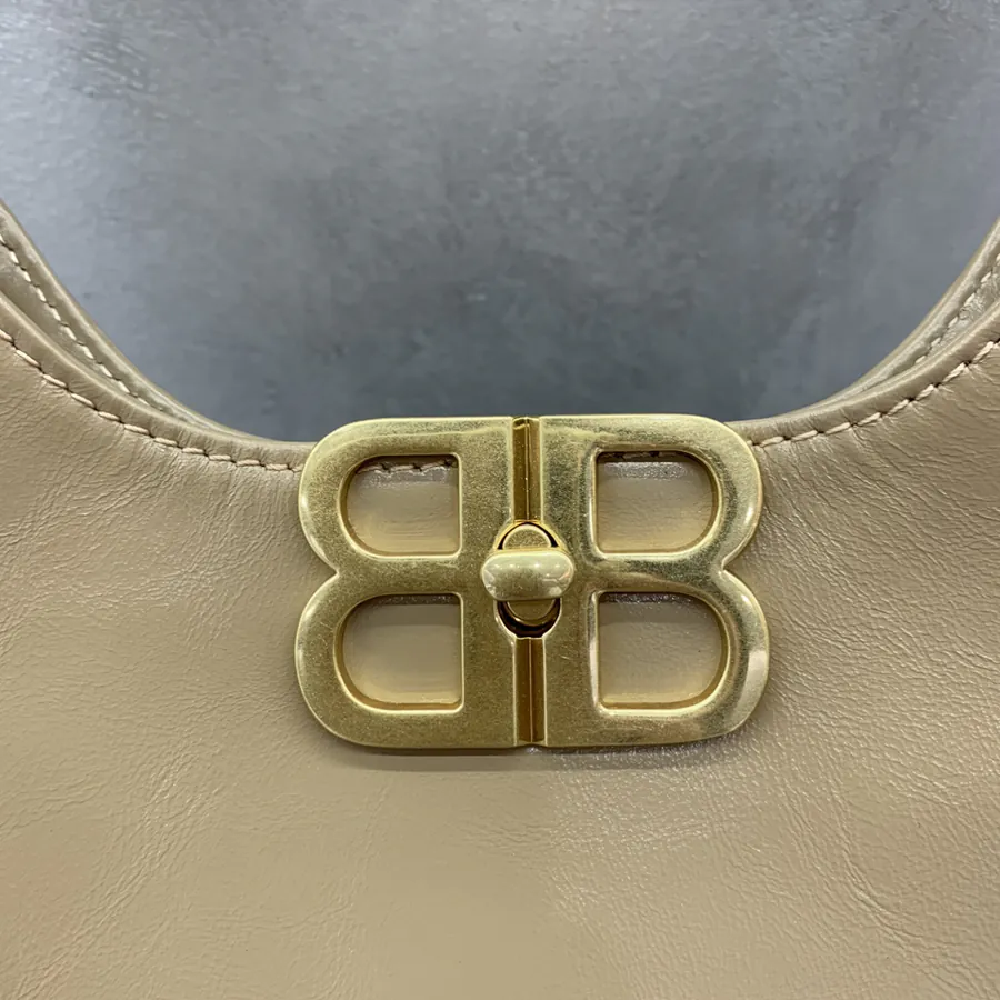 Parisian Hobo Bag 2024 Season, Stylish and Versatile Crossbody