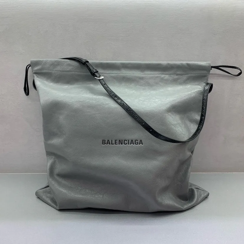Parisian Latest Creation Shopper Dustbag