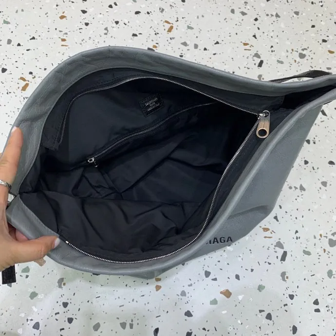 New Parisian Dustbag Bag A Unique Fusion of Style and Utility