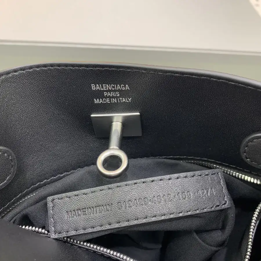 BaleNCIAG Air Hobo Small Black Silver Buckle