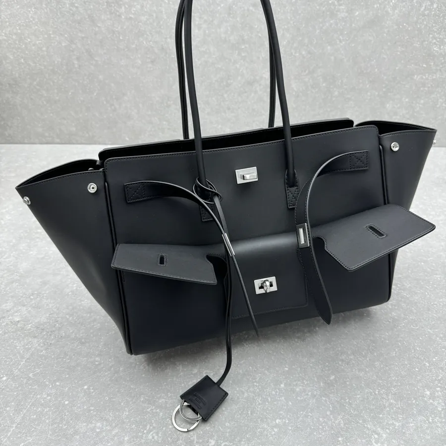 Baleenciag*Bel Air Tote Medium Size