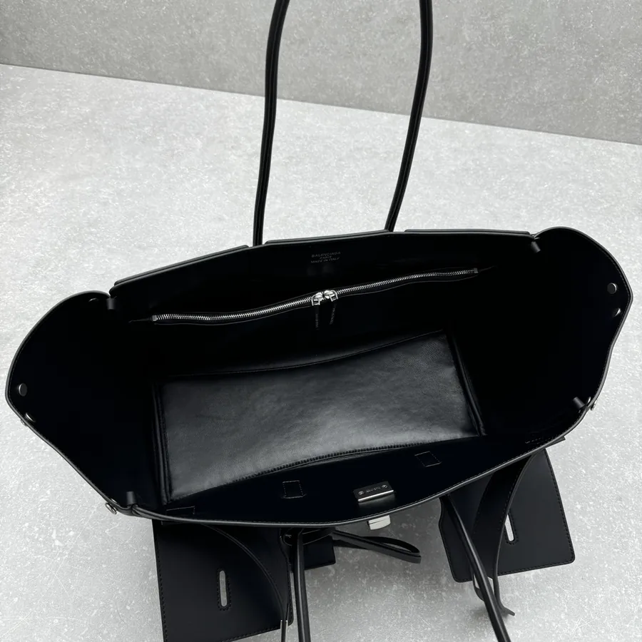 Baleenciag*Bel Air Tote Medium Size