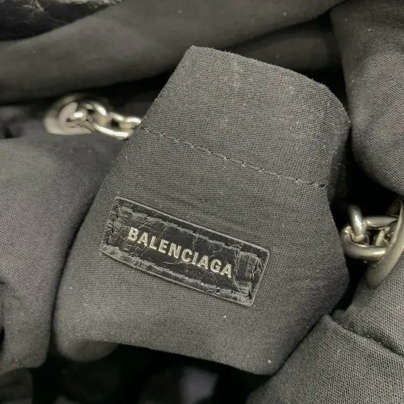 BaleNCIAG Le Monaco Medium Bag | Grained Calfskin Chain Clutch
