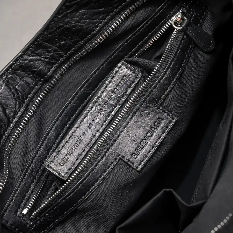 Barja Timeless Tears Motorcycle Bag Classic Reimagined