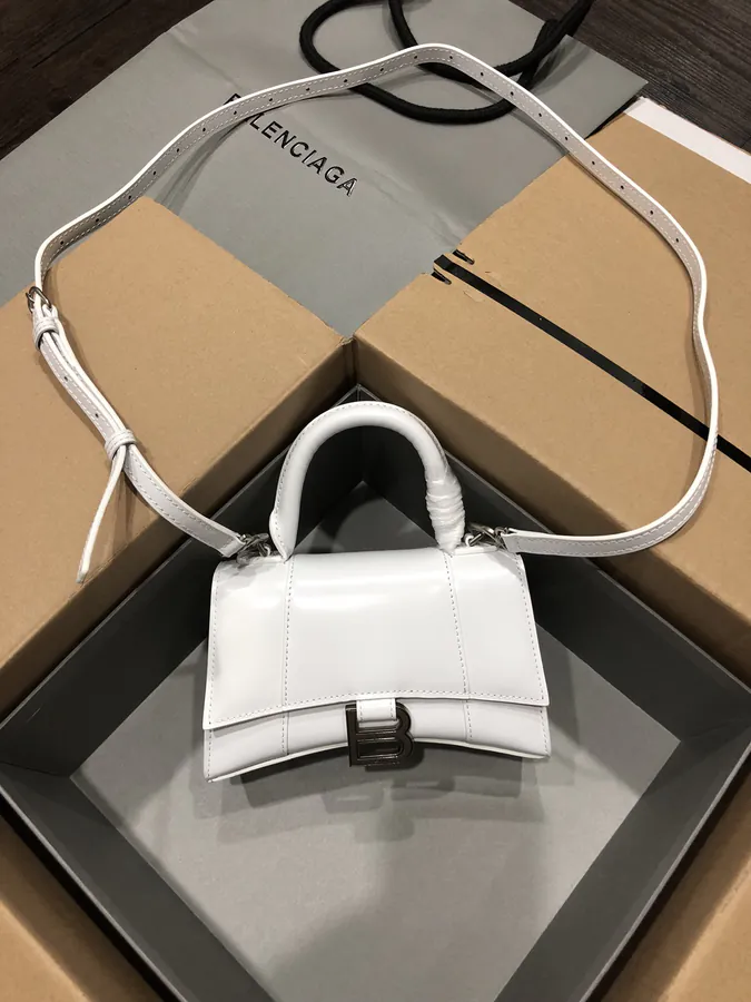 Balenciagα Hourglass Sandbag in White with Silver Buckle