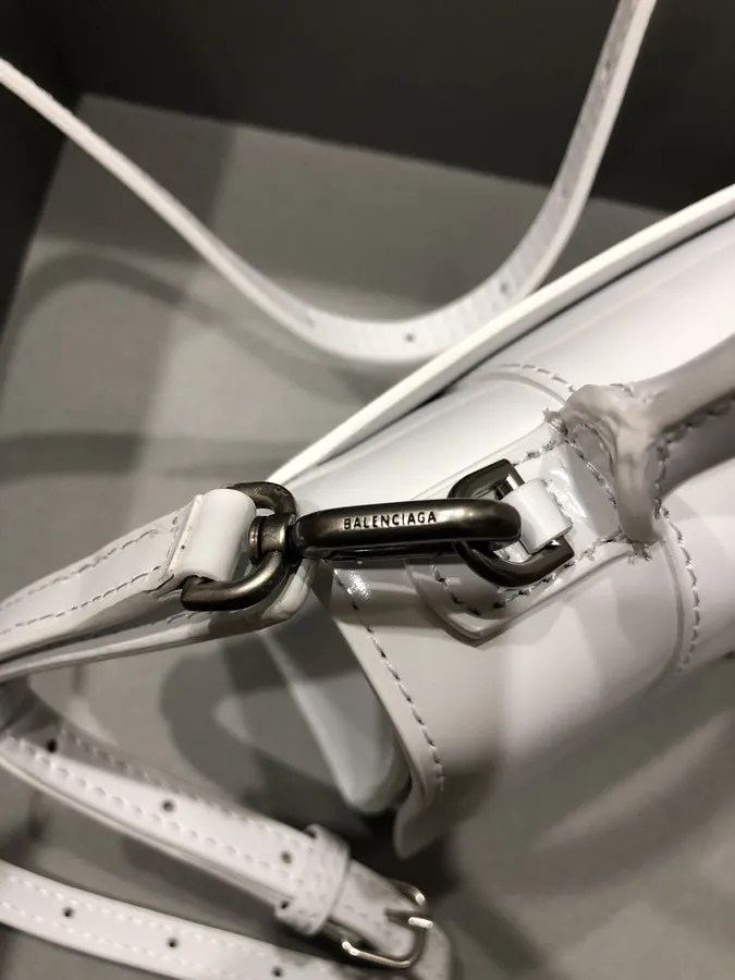 Balenciagα Hourglass Sandbag in White with Silver Buckle