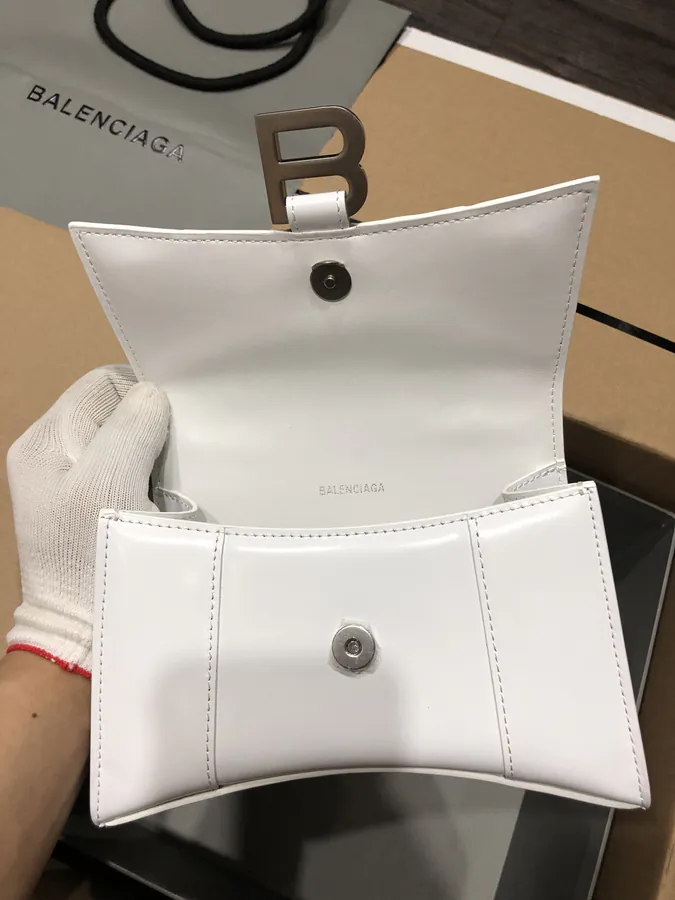 Balenciagα Hourglass Sandbag in White with Silver Buckle