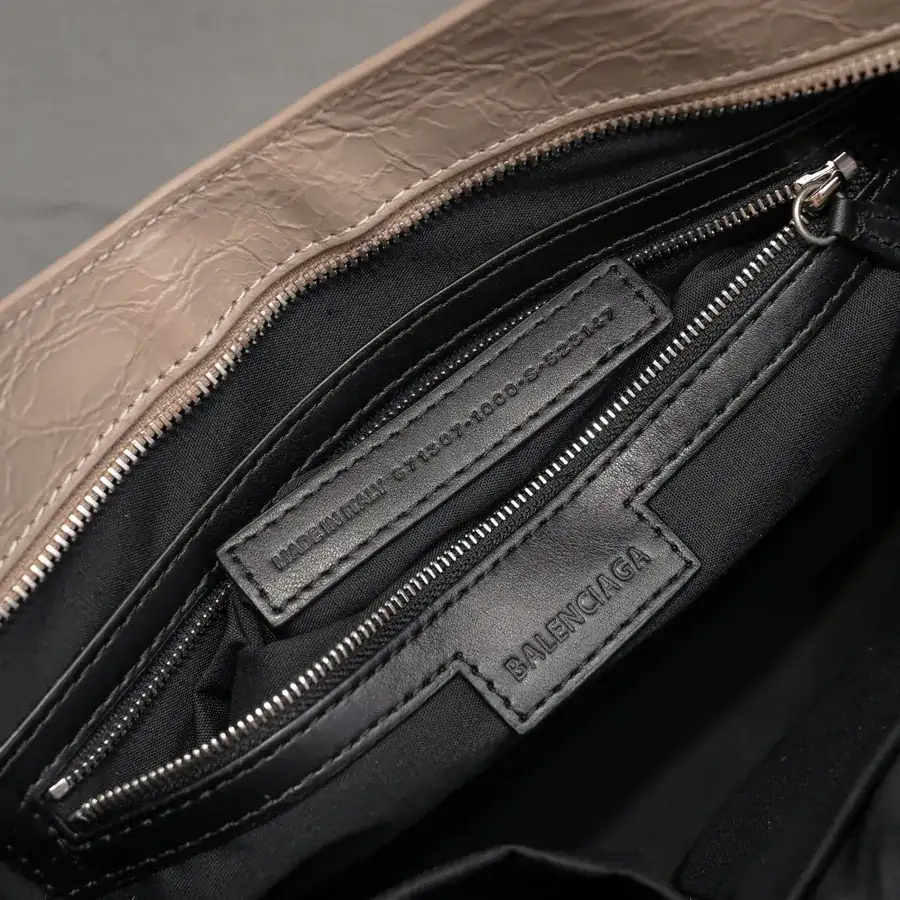 Barja Timeless Tears Motorcycle Bag