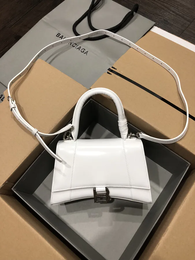 Balenciagα Hourglass Sandbag in White with Silver Buckle