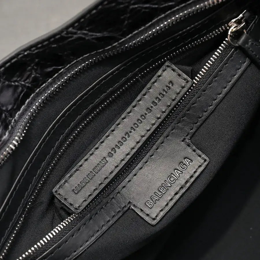 Barja Timeless Tears Motorcycle Bag