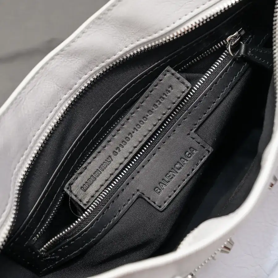 Barja Timeless Tears Motorcycle Bag