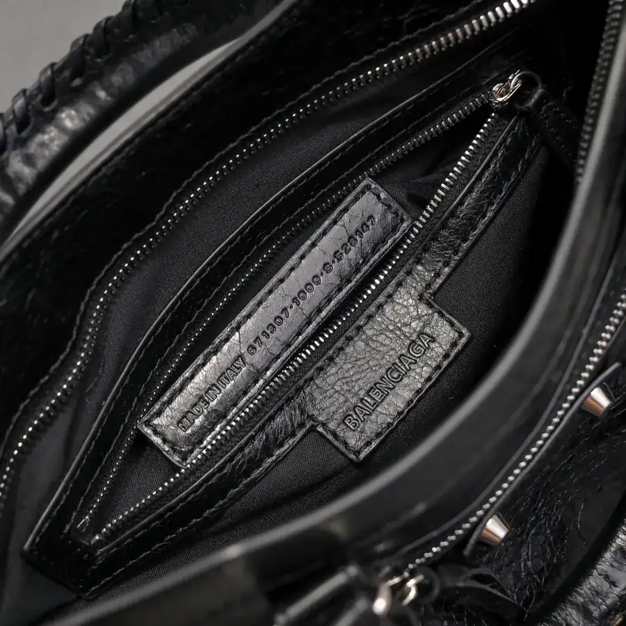 Barja Timeless Tears Motorcycle Bag