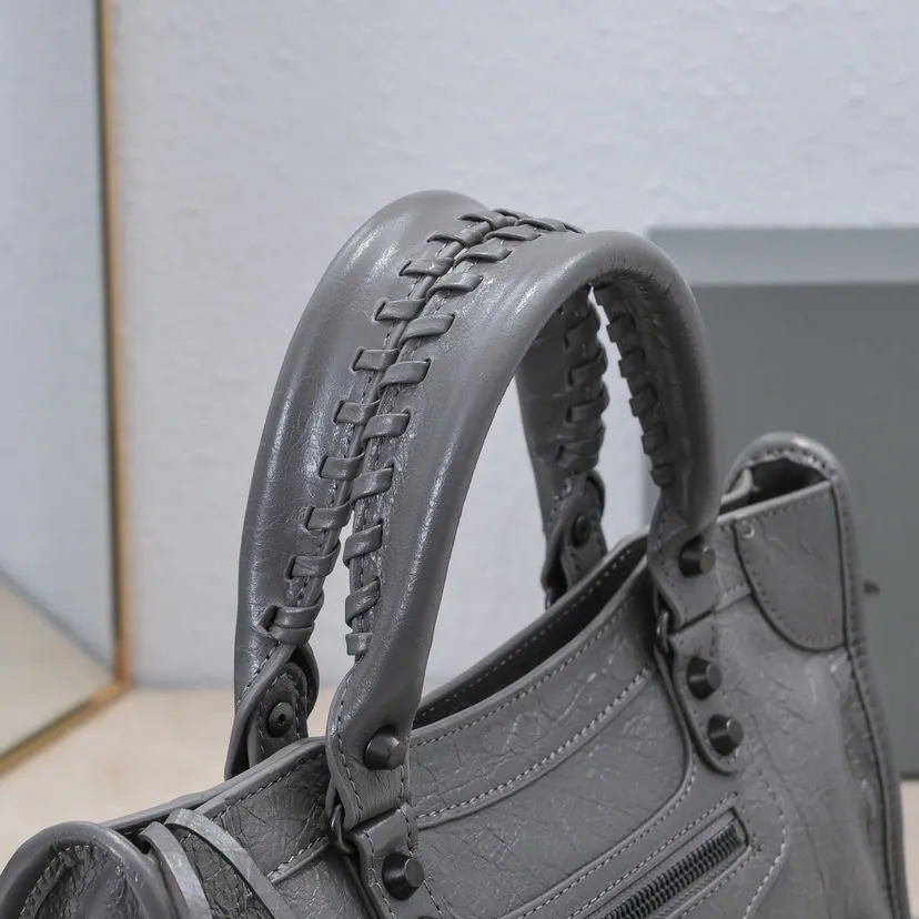 Barja, "Timeless Tears" Motorcycle Bag Classic Reimagined