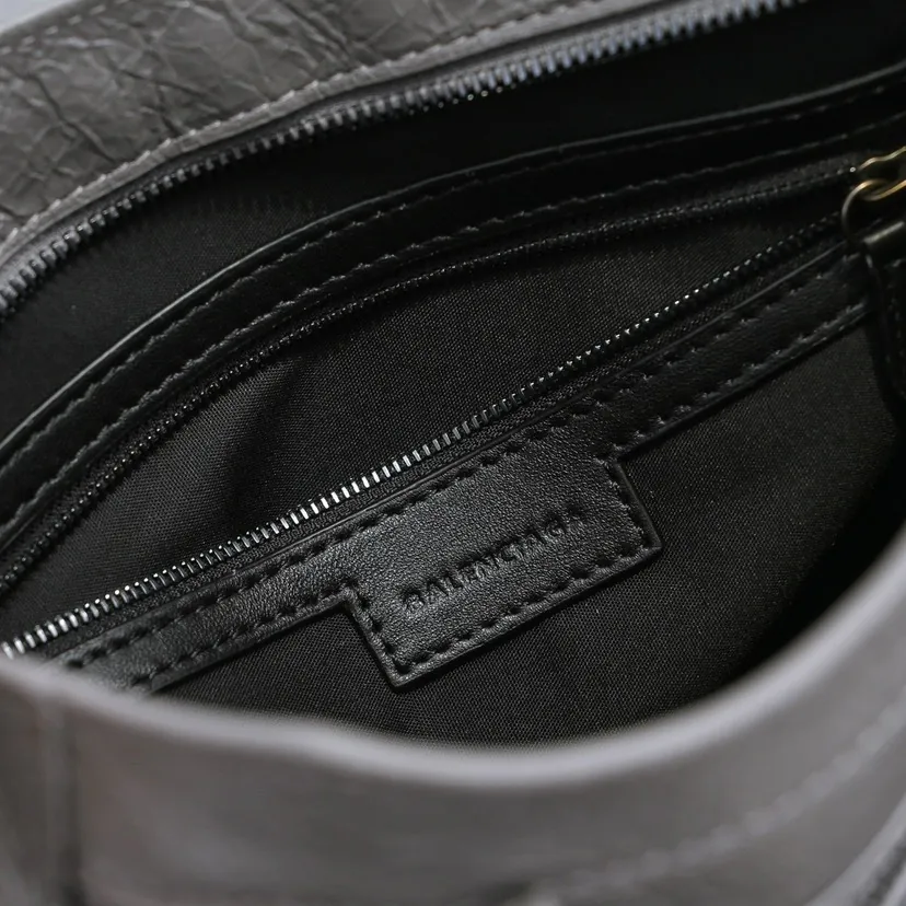Barja, "Timeless Tears" Motorcycle Bag Classic Reimagined