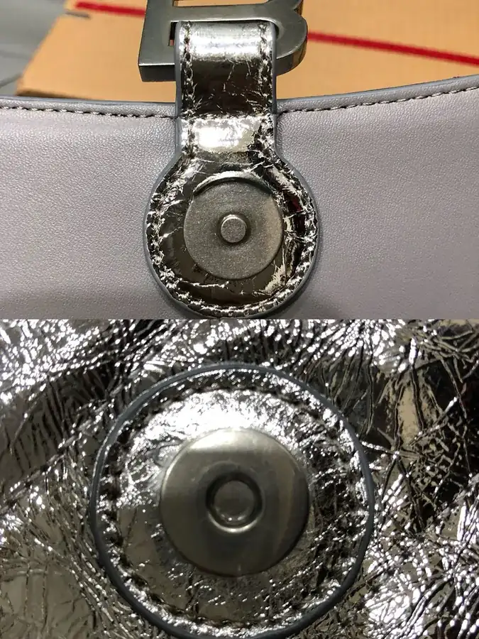BaleNCIAG Crush Mini Chain Shoulder Bag