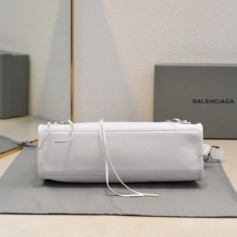 Barja, 'Timeless Tears' Motorcycle Bag