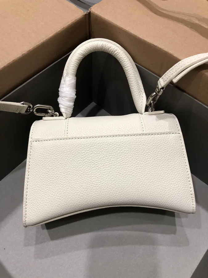 Balenciagα Hourglass Sand Bag in Grained Calfskin