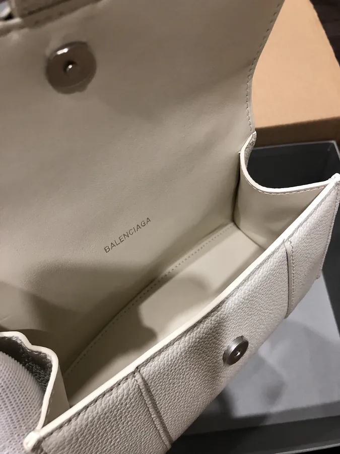 Balenciagα Hourglass Sand Bag in Grained Calfskin