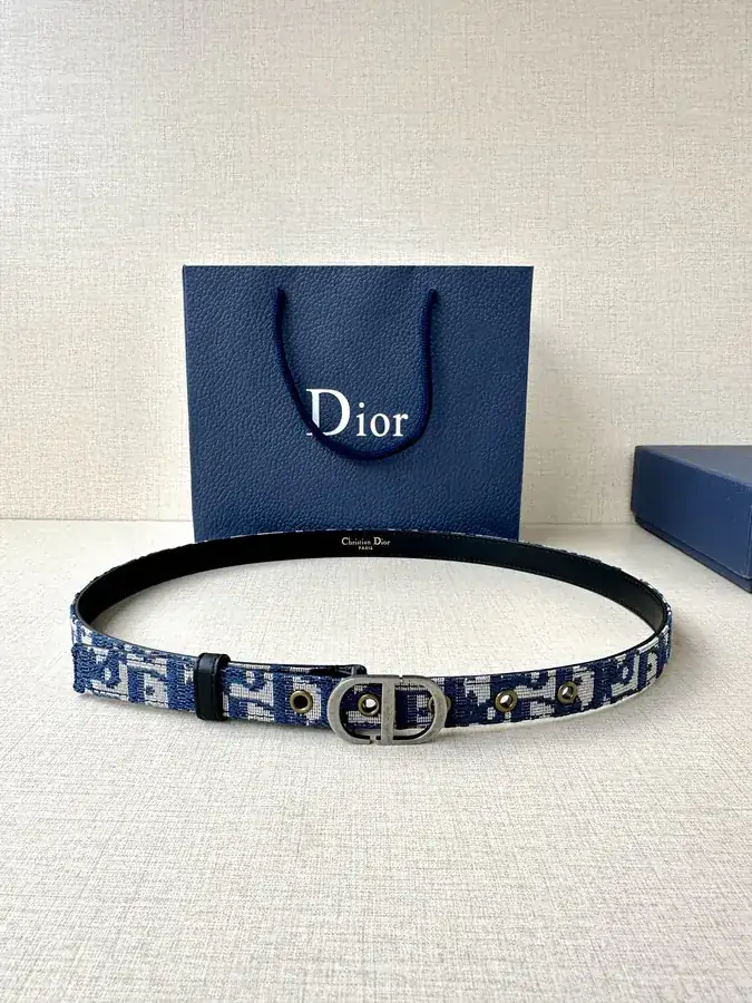 Montaigne Belt with Double Sided Design